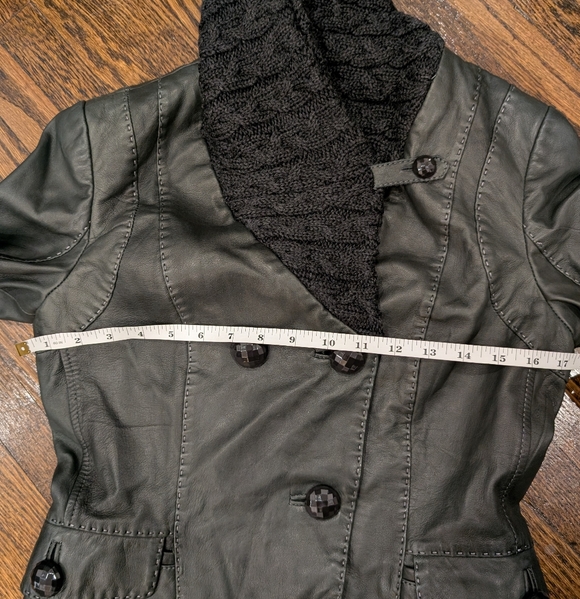 Danier Leather Jacket with Knit Collar and Cuffs - Picture 6 of 9